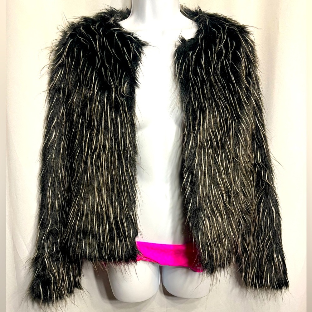NWT Celsius Premium Black White Faux Fur Jacket Coat Size M